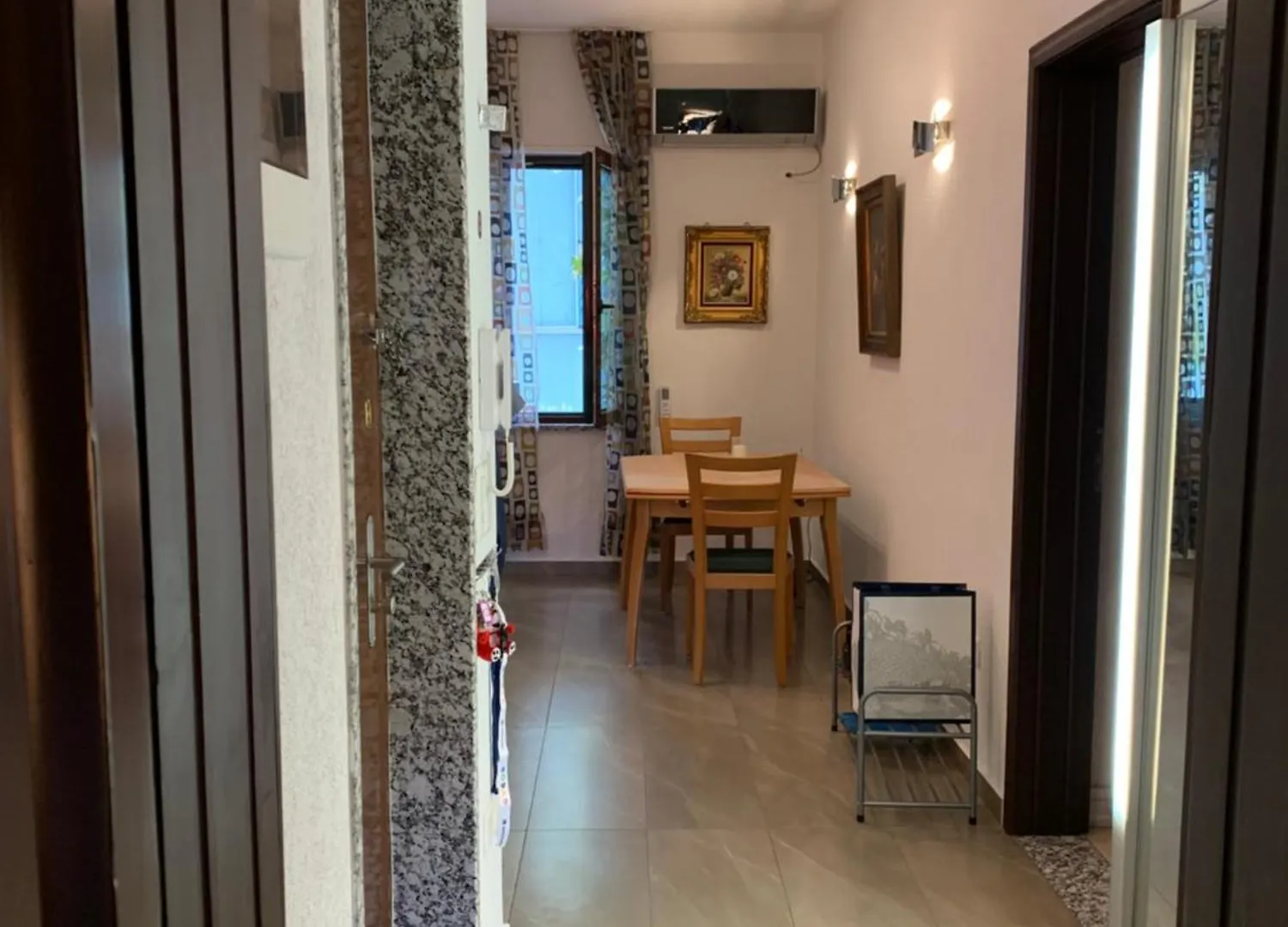 Lovely Tirana City Center Apartment アルバニア